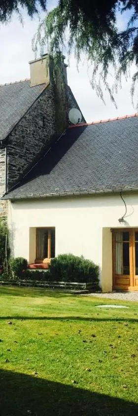 Trevejean chambre d'hotes de charme，位于Guerlédan的酒店