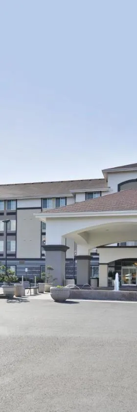 Holiday Inn Express & Suites Tacoma South - Lakewood by IHG，位于莱克伍德的酒店