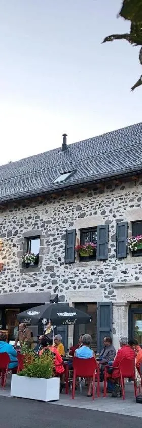 Auberge du Cezallier，位于Montgreleix的酒店