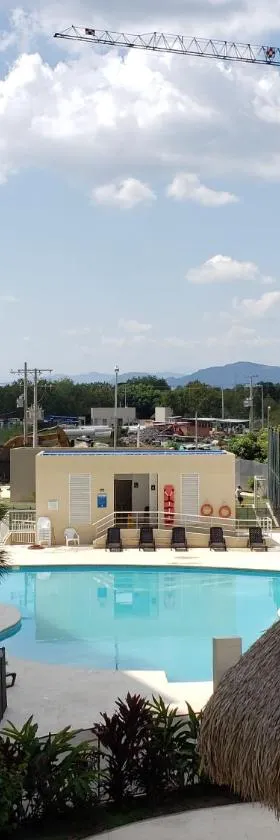 Piscina & Descanso - Puerto Azul- con todas las comodidades!，位于里考尔特的酒店