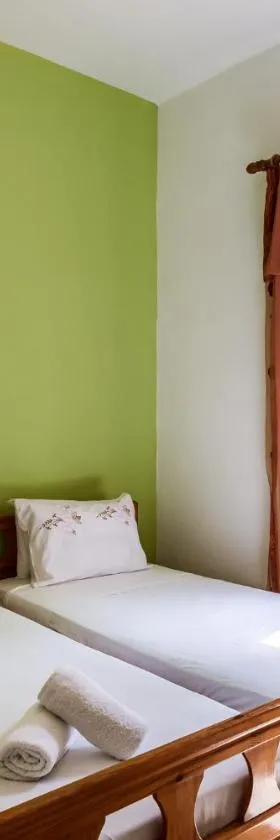 Antonis Studio，位于Sfinárion的酒店