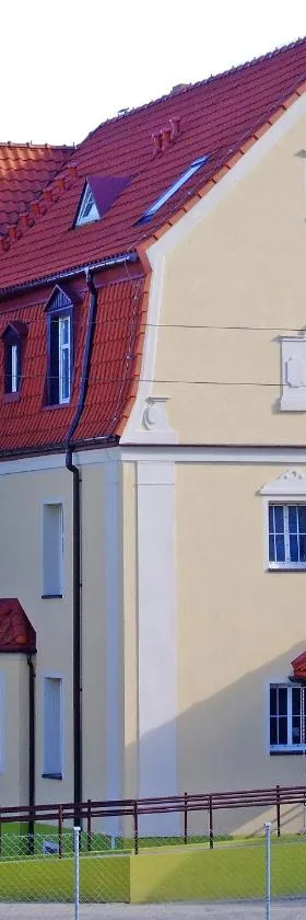 Hotelik Hermes，位于Pieniężno的酒店