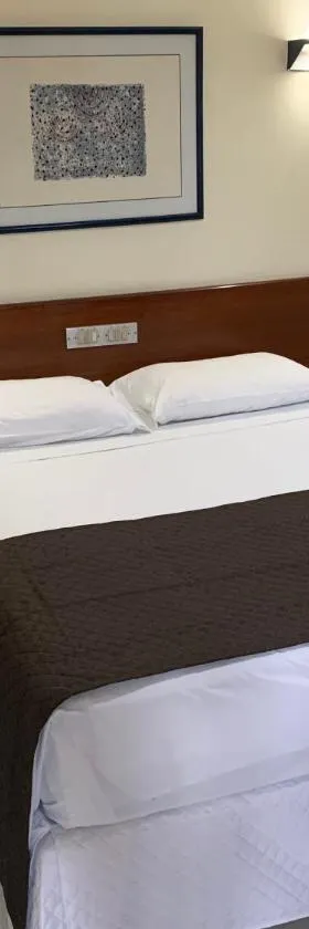 舍维尔尼公寓酒店，位于贝洛奥里藏特的酒店