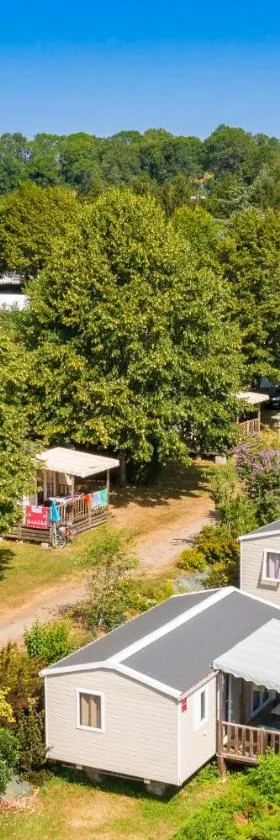 Camping de Tauves，位于Tauves的酒店