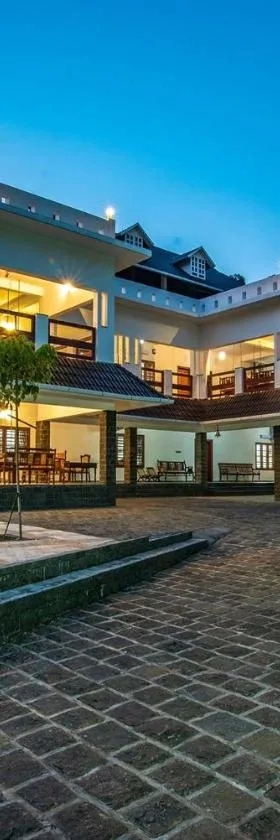 StayVista at Springhills Villa & Ayurvedic Spa，位于科钦的酒店