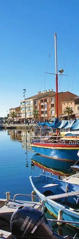 Hotel-Restaurant Du Port，位于迈兹的酒店