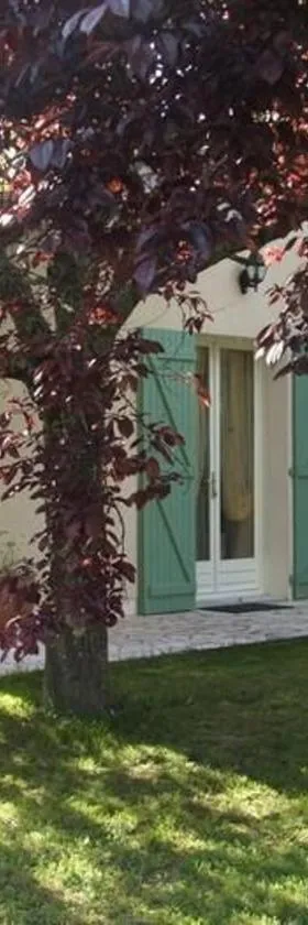 Gite de La Cheneraie，位于Montpezat-de-Quercy的酒店