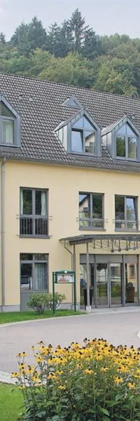 euvea Freizeit- und Tagungshotel，位于Neuerburg的酒店