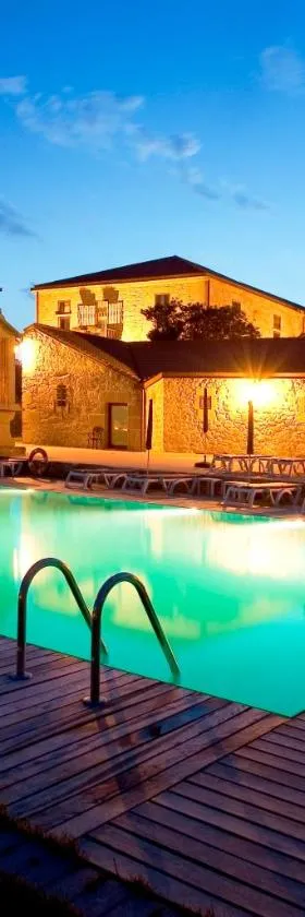 Hotel Pazo de Lestrove by Pousadas de Compostela，位于帕德隆的酒店