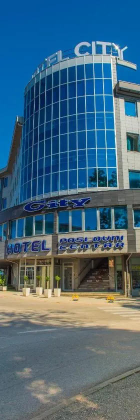 Hotel City View，位于Prnjavor的酒店