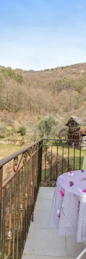 Maison confortable proche du parc national du Mercantour.，位于拉博莱讷韦聚比的酒店