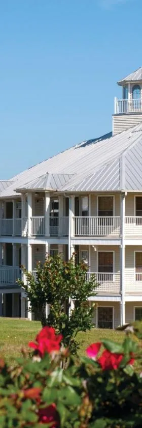Holiday Inn Club Vacations Piney Shores Resort at Lake Conroe，位于孔洛的酒店