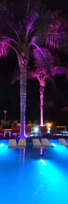 Hotel Termal Emperatriz Termas de Río Hondo，位于特尔马斯德里奥翁多的酒店