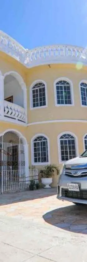Dela de-Rose Guest House Negril Jamaica，位于尼格瑞尔的酒店