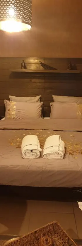 Paradis Oriental，位于Chaulgnes的酒店