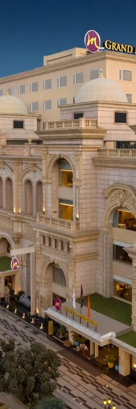 Grand Mercure Bengaluru at Gopalan Mall - An Accor Brand，位于班加罗尔的酒店