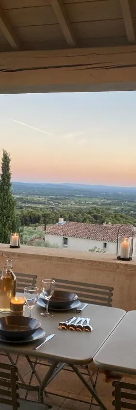 les-pepites-de-badou présentent La Gravière，位于Le Barroux的酒店