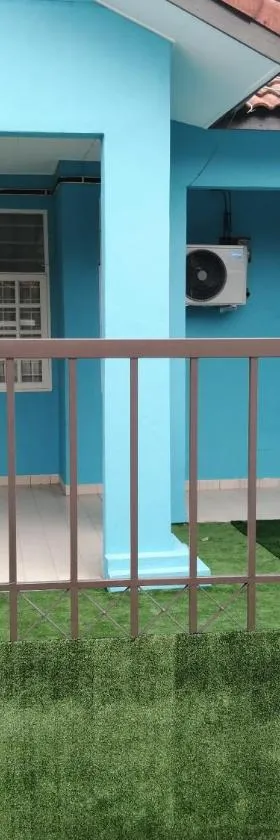 SKYHOMESTAY TELOK PANGLIMA GARANG，位于Teluk Panglima Garang的酒店