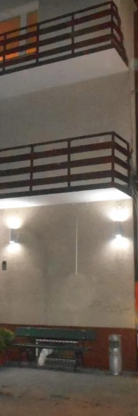 迎宾酒店，位于波德拉谢地区拉曾的酒店