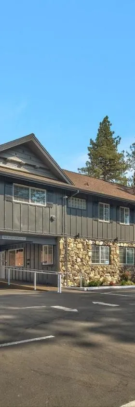 Lake Ridge South Lake Tahoe，位于南太浩湖的酒店