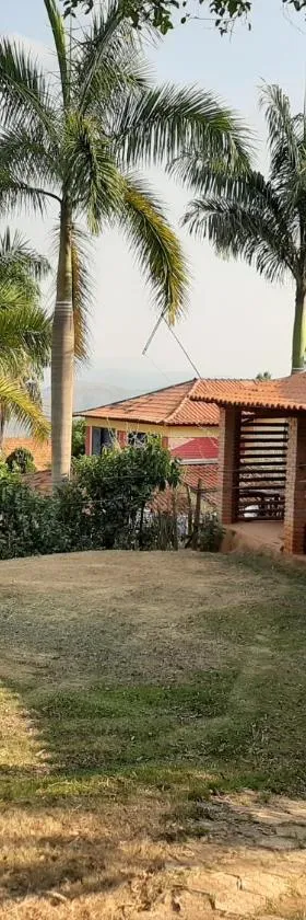 Sitio Carvalho da Serra，位于卡埃特的酒店
