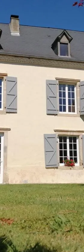 Domaine de la Castagnère，位于Castetnau-Camblong的酒店