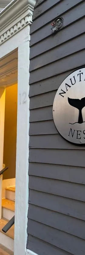 Nautical Nest Hudson，位于哈德逊的酒店