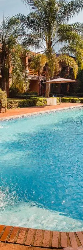 Hotel Che Roga，位于Puerto Eldorado的酒店