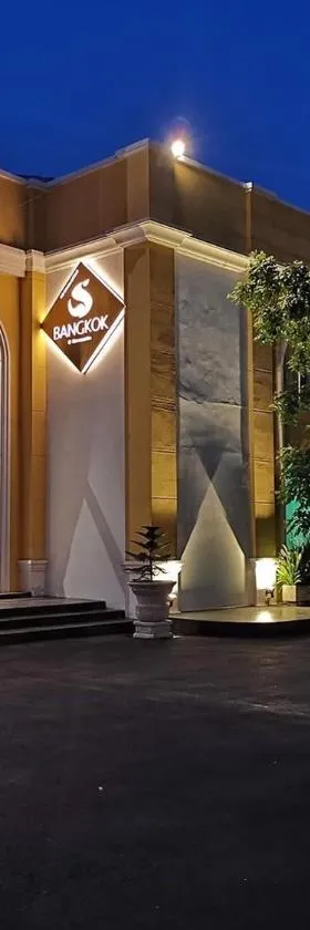 S Bangkok Hotel, Navamin，位于Ban Khi Sua的酒店