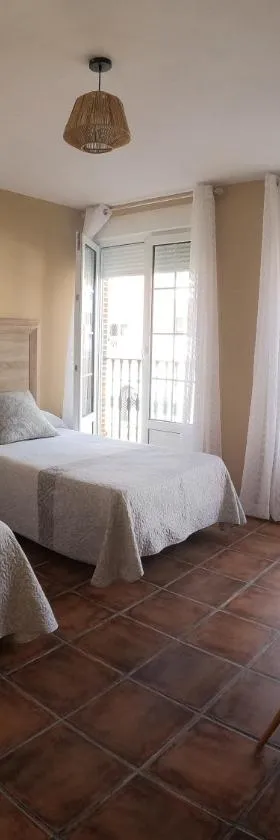 Hostal Santiago，位于卡里翁德洛斯孔德斯的酒店
