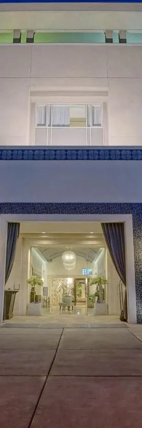 Hotel Amarano Burbank-Hollywood，位于伯班克的酒店