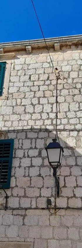 kuća sa šarmom，位于维斯的酒店