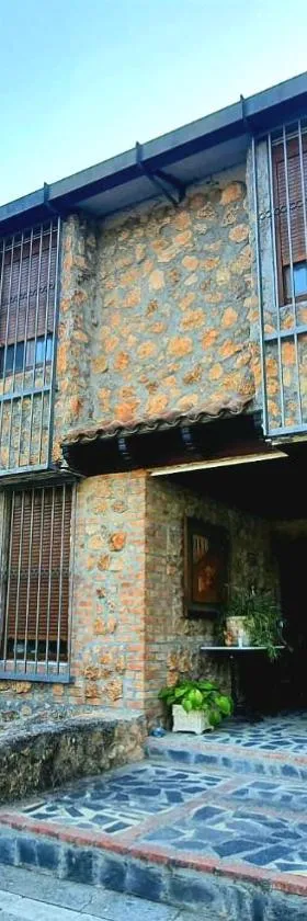 Casa Solis Monteprincipe，位于博阿迪利亚德尔蒙特的酒店