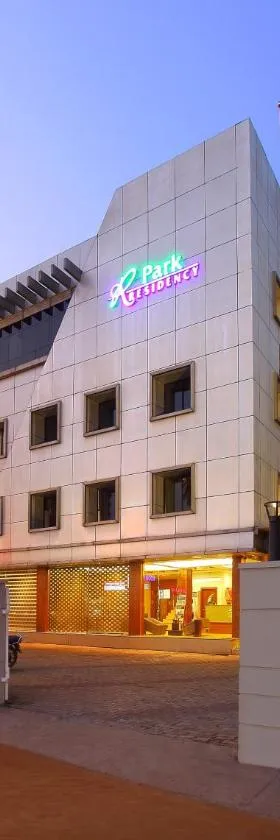 Park Residency Airport Road，位于科泽科德的酒店