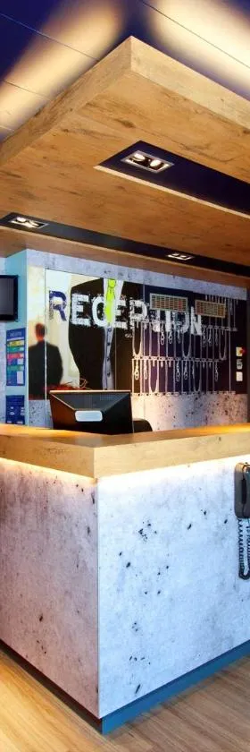 Ibis Budget Vélizy，位于韦利济·维拉库布莱的酒店