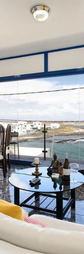 Vista Mejía 1，位于Caleta de Caballo的酒店