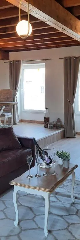 La Grange d' Angel，位于Châtillon-sur-Marne的酒店