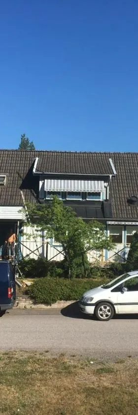 Källarlägenhet Centrumvägen Gusum，位于Gusum的酒店