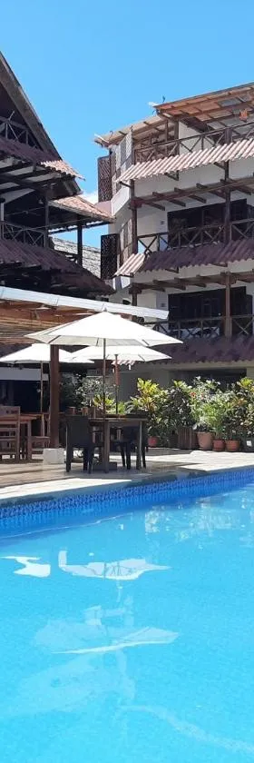 Hotel La Vista，位于卡诺阿的酒店