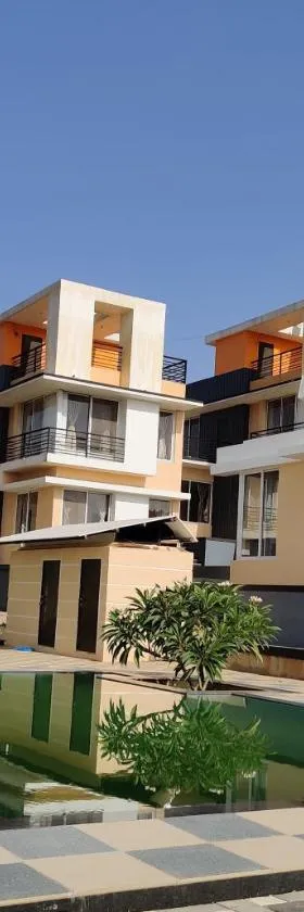 ROYAL MEADOWS - IGATPURI Bungalow C，位于伊加特普里的酒店