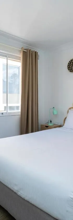 Manly Beachfront Apartment，位于Manly 的酒店