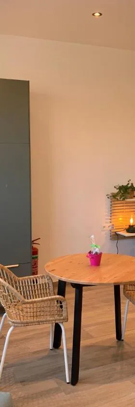 Green studio-Situé à 15 min de Botrange, Parc Hautes Fa gnes et Francorchamps，位于Heusy的酒店