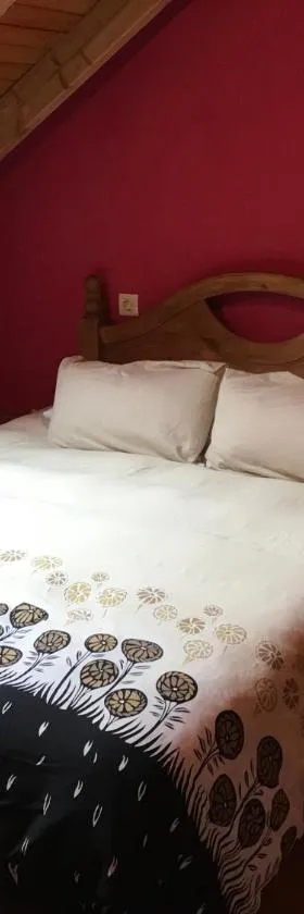 Alojamientos Casa San Habitaciónes，位于Besande的酒店
