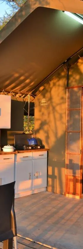 Muchenje self-catering Tents，位于Muchenje的酒店