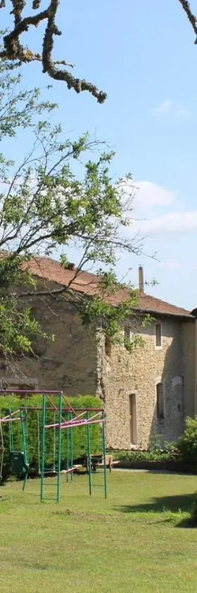 Les chambres d'hôtes de l'Ecurie Goupil，位于Mont-le-Vignoble的酒店
