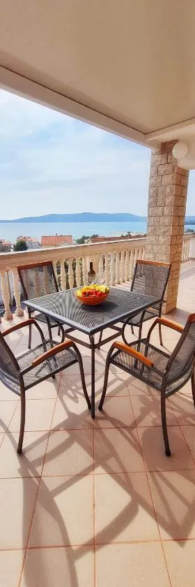 Apartments Crljen，位于布罗达里卡的酒店