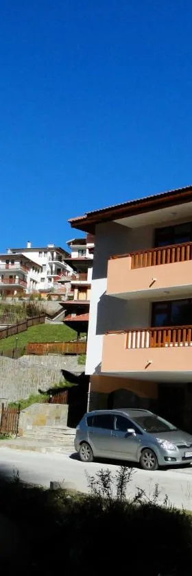 Krasi Apartments in Zornitsa Complex，位于Stoykite的酒店