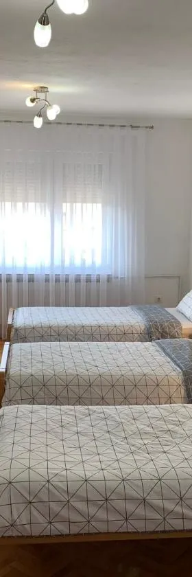 Apartmani Nedim，位于Dubrave Gornje的酒店