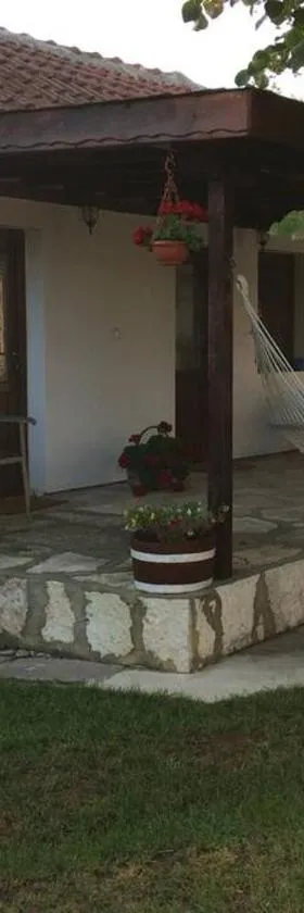 Guest House Kostadinovi，位于布尔加沃的酒店
