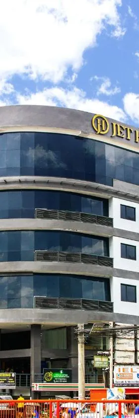 JET Hotel，位于利帕的酒店
